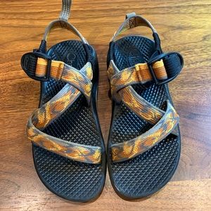 Kids Chacos, size 12